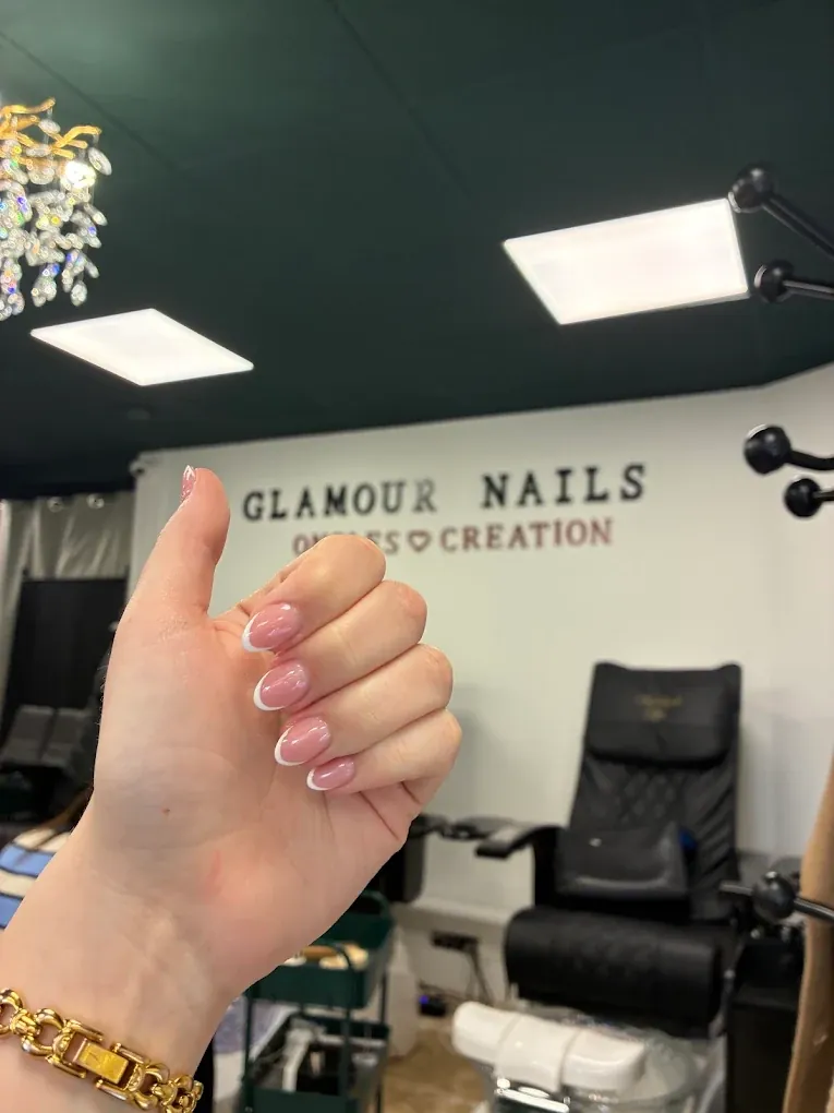 Manucure réalisée au salon